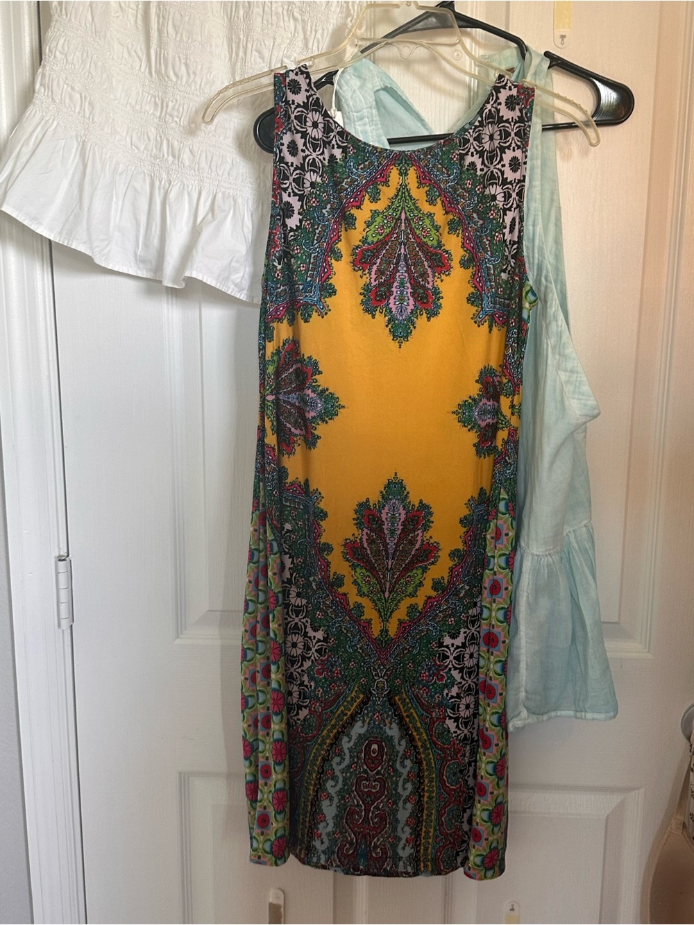 Sandra Darren Yellow Paisley-Print Sleeveless Midi Dress with Multicolor Accents